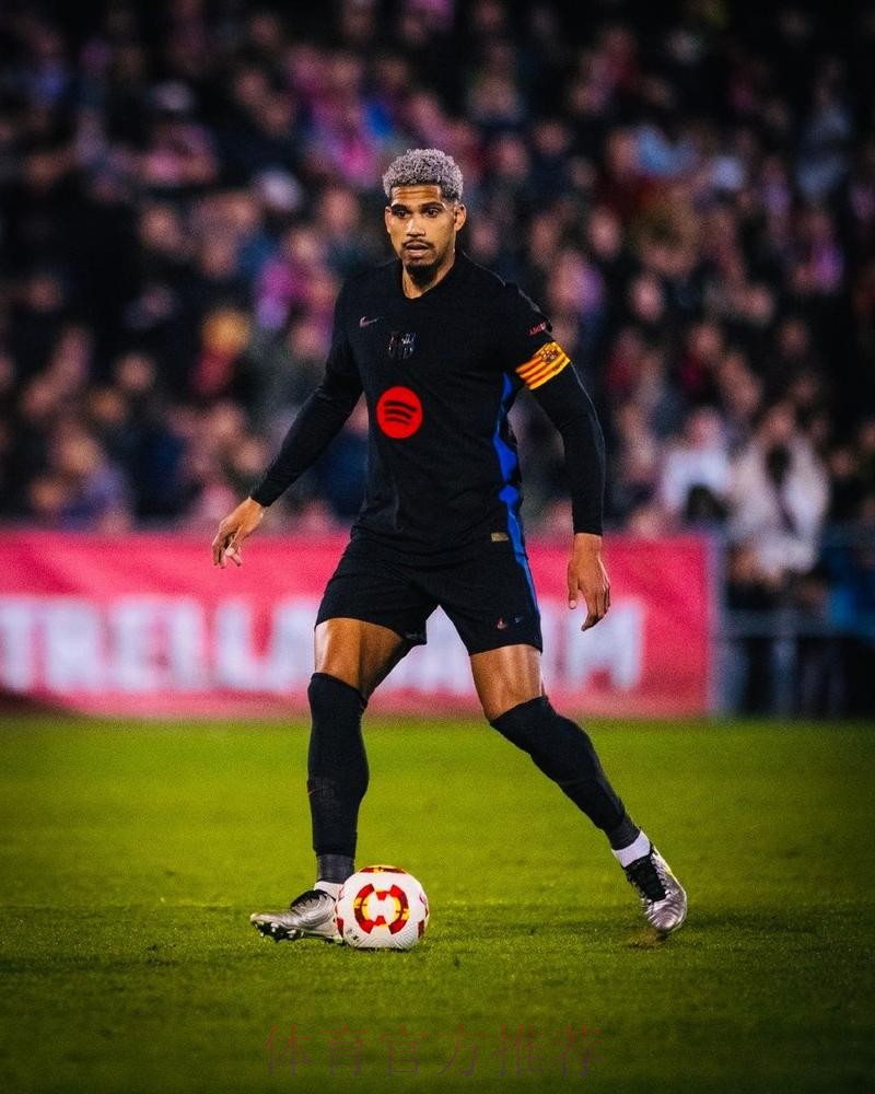 阿劳霍:没晋级淘汰赛很伤心 但球队很快重整旗鼓